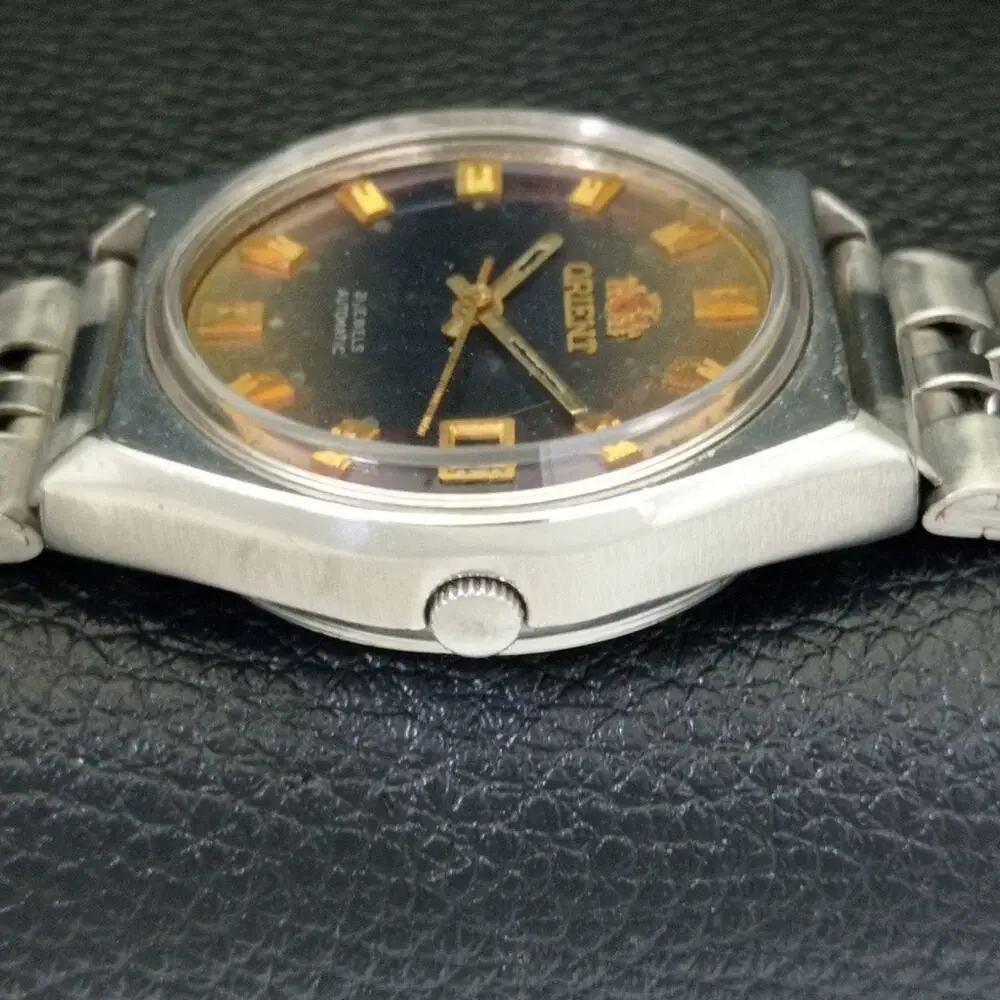 Vintage 1982 Orient Automatic Mens Silver Watch W/daydate & Blue accents